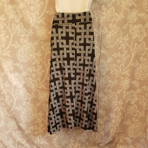 Pattern skirt - Picture 2 of 4